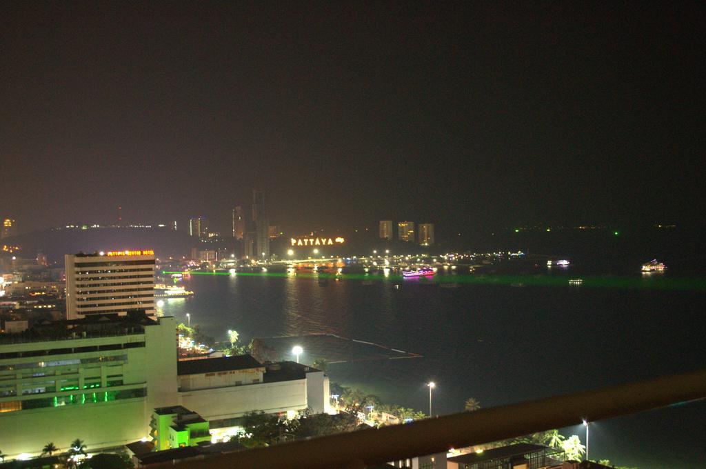 View Talay 6 Suite Apartments Pattaya Zimmer foto